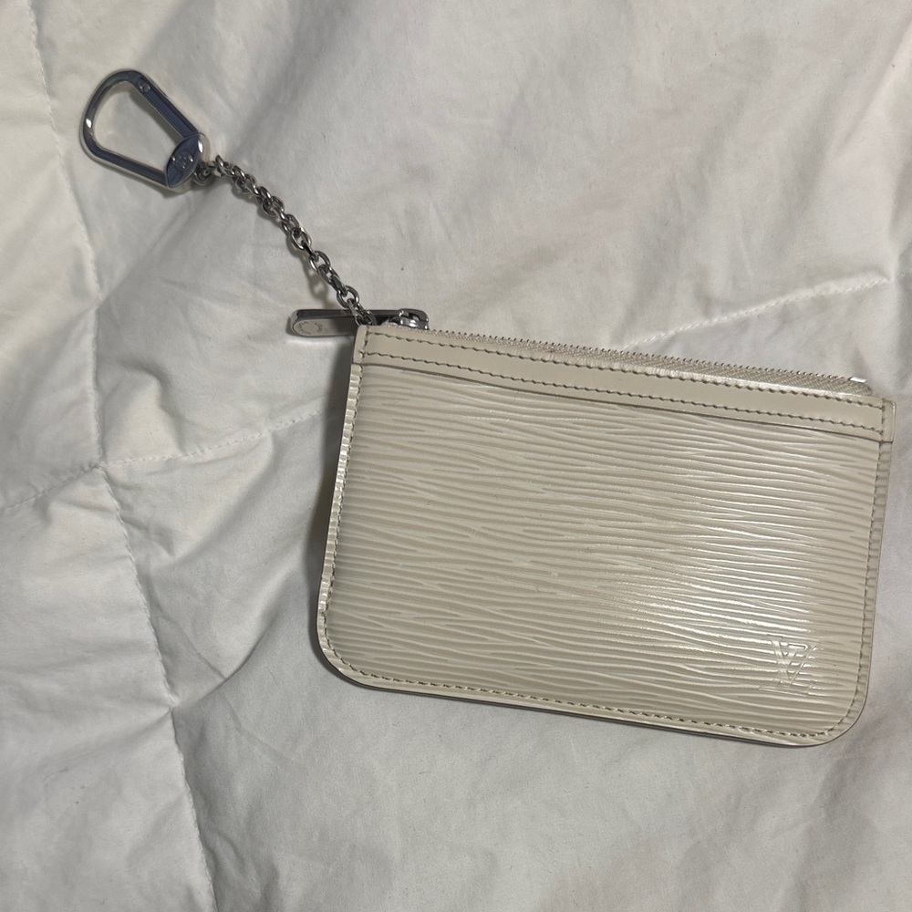 Louis Vuitton Silver-Tone Chain Key Clip Accessory